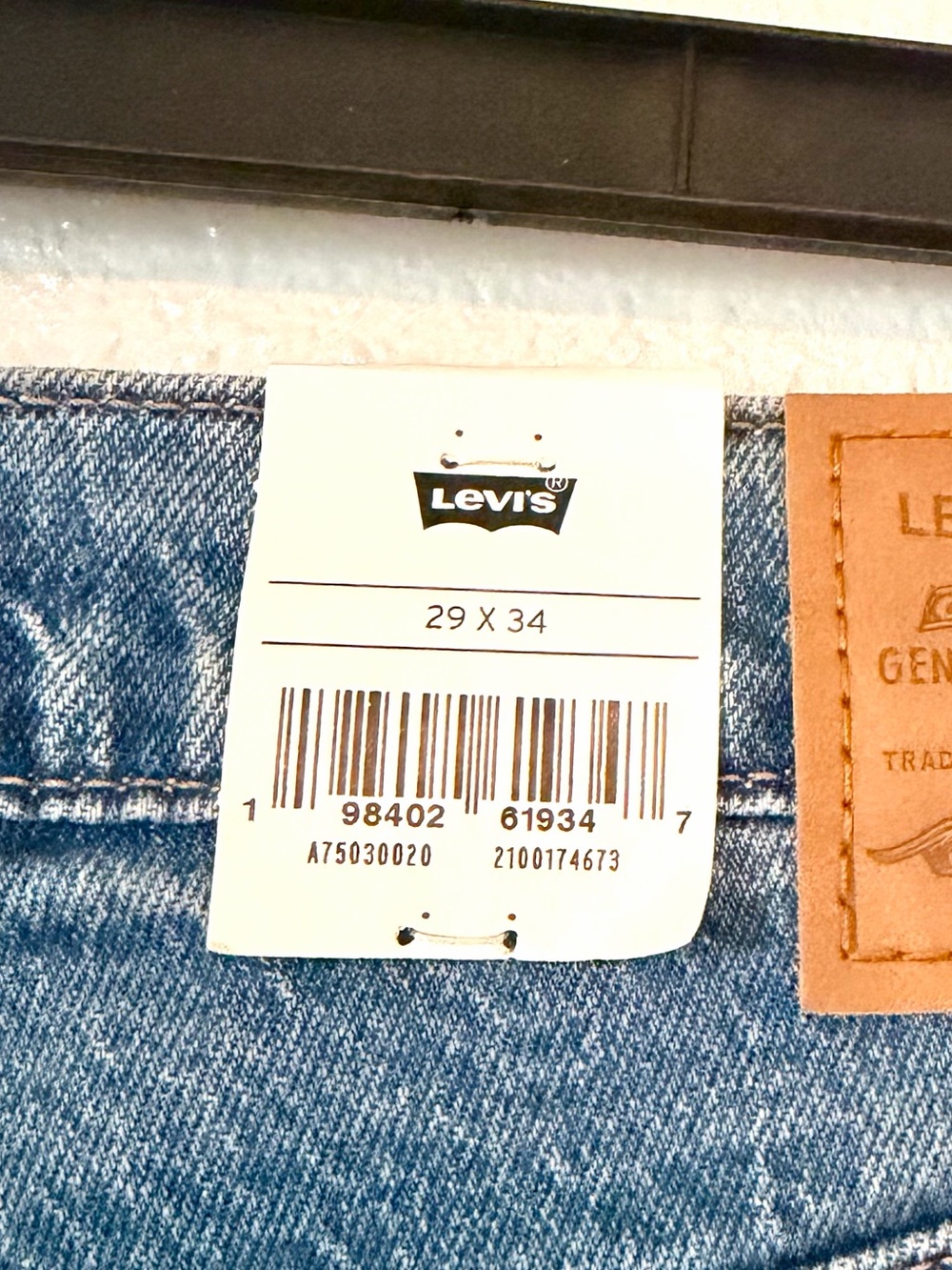 NWT Levi's Ribcage Bell High Rise Flare Jeans Medium Wash - 29x34 TALL - Picture 9 of 9